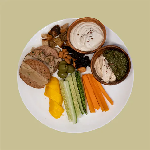 Cheesy raw Plate